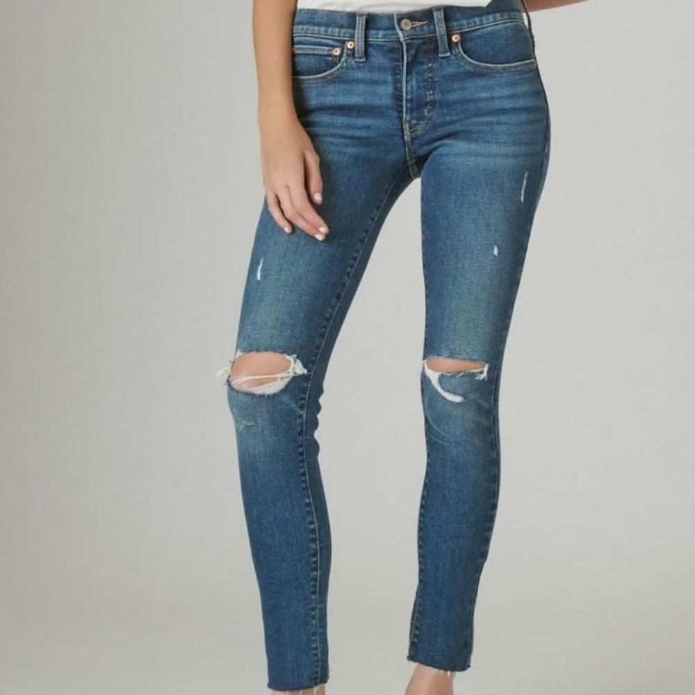 Lucky Brand Blue Skinny Jeans with Distressed Design